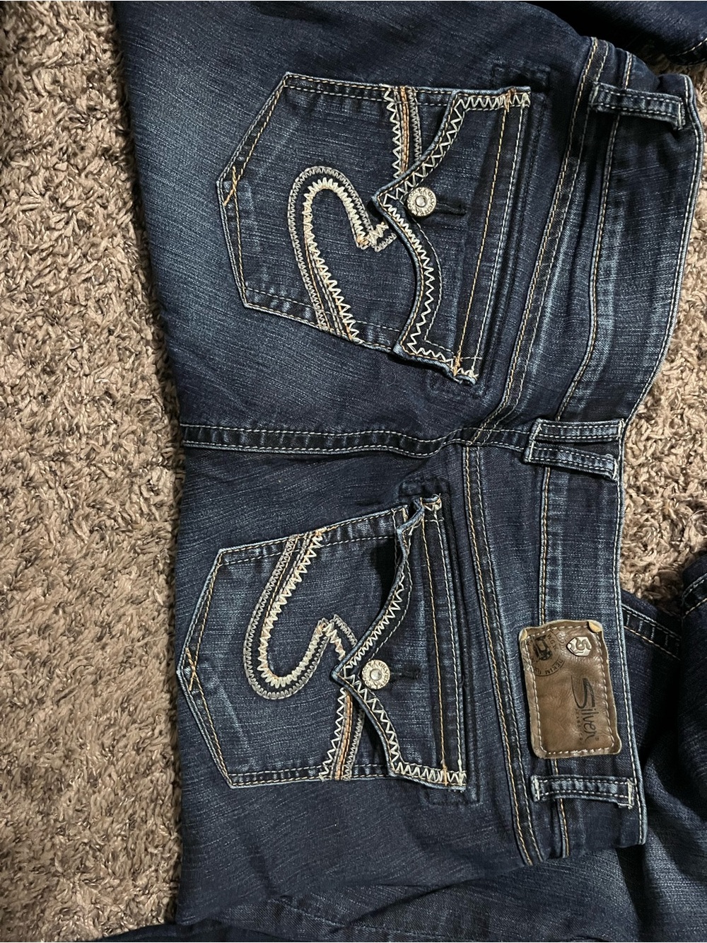Silver Jeans Dark Blue Boot Cut Jeans with Cream Embroidered Pockets
